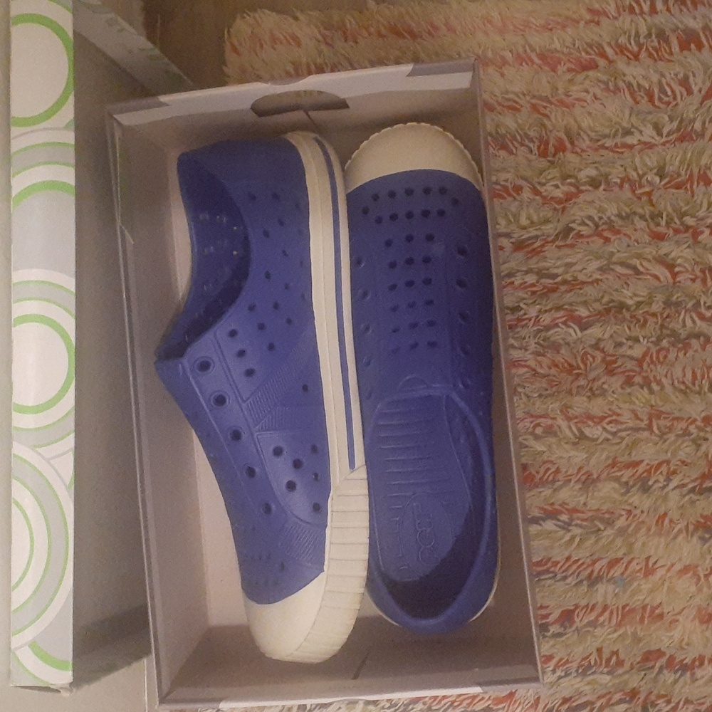 Rubber Sneaker - Picture 2 of 4